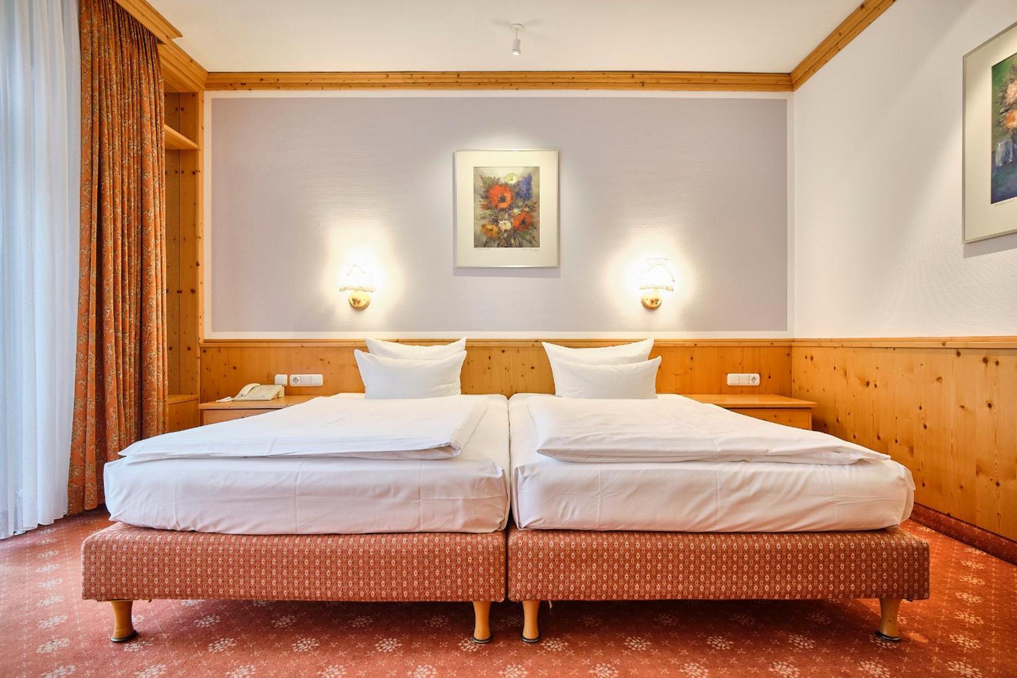 Strandhotel Seehof Hotel Langlau